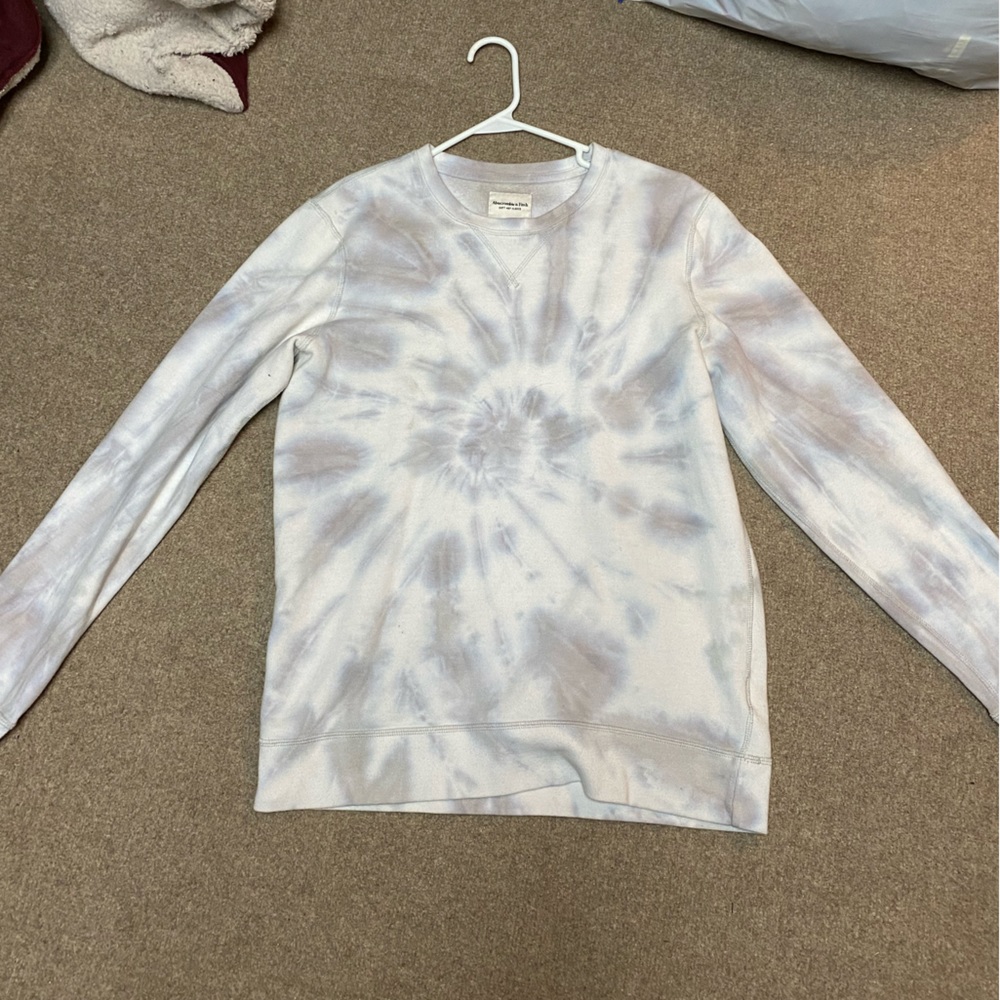 Abercrombie crew neck